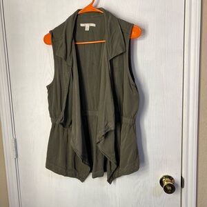 Military Olive green sleeveless vest has waistband